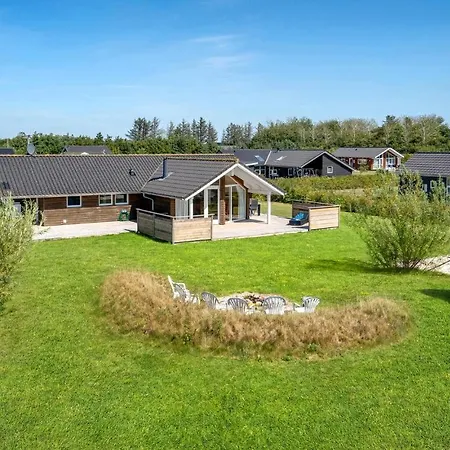 Bissebo Holiday home Hemmet
